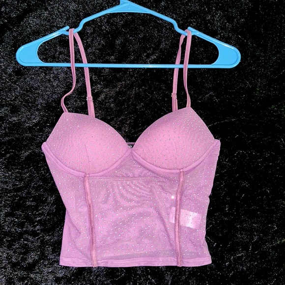 Tops - Purple bedazzled tank top. Size small